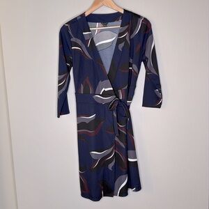 Ann Taylor Wrap Dress Stretch Knee Length Abstract Print in Navy Size 8 Petite
